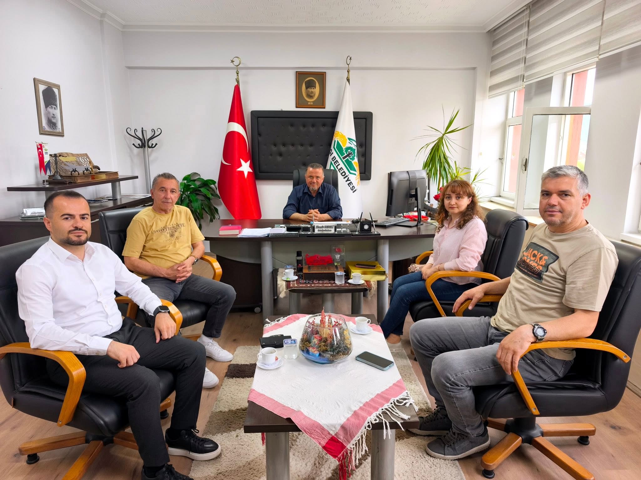 Başkanımızdan Teşekkür Plaketi
